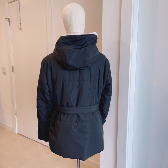 Missguided Black MSGD Ski Puffer Jacket with Mittens - Picture 3 of 8